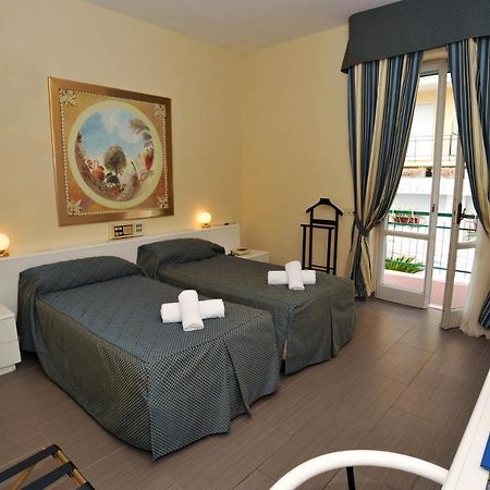 Hotel Posta Dependance Chianciano Terme Zewnętrze zdjęcie