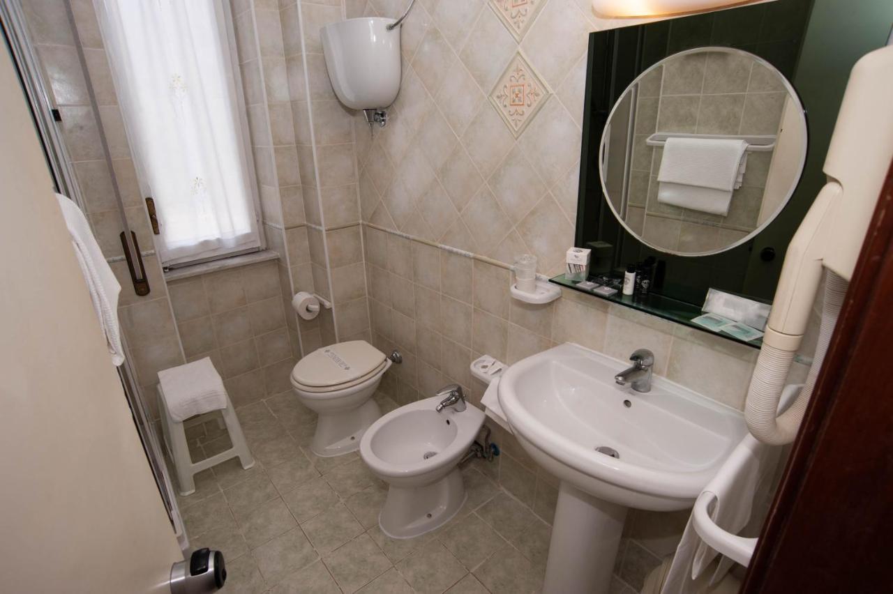 Hotel Posta Dependance Chianciano Terme Zewnętrze zdjęcie